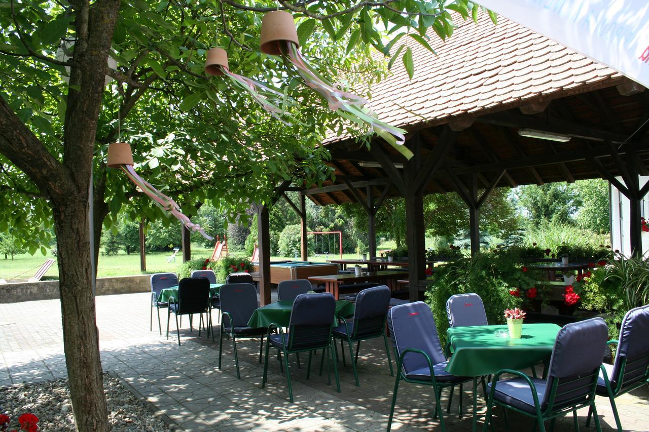 Hotel Golf Donji Vidovec Buitenkant foto